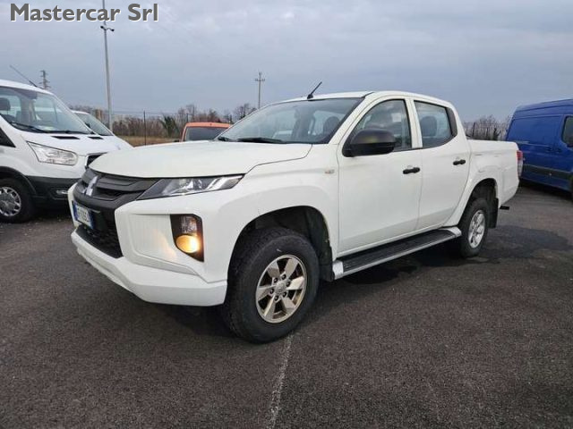 Mitsubishi L200 L200 doppia cab 2.3d Invite Connect 4wd 150cv - GF - foto 2 di 4