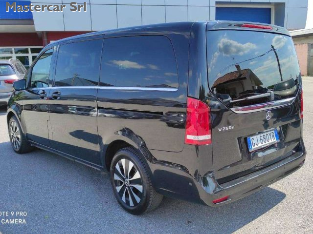 Mercedes-Benz V Classe V - W447 2019 Long 250 d Sport auto - GJ680 - foto 4 di 4