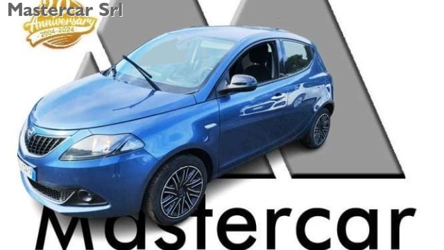 Lancia Ypsilon NEOPATENTATI 1.0 firefly hybrid Gold TG : GL734FA usato a BASILIANO