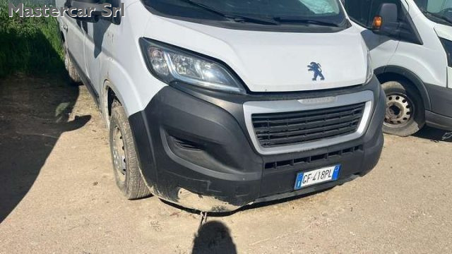 Peugeot Boxer 330 L2H2 2.2 BlueHDi 140cv - GF418PL - foto 2 di 4