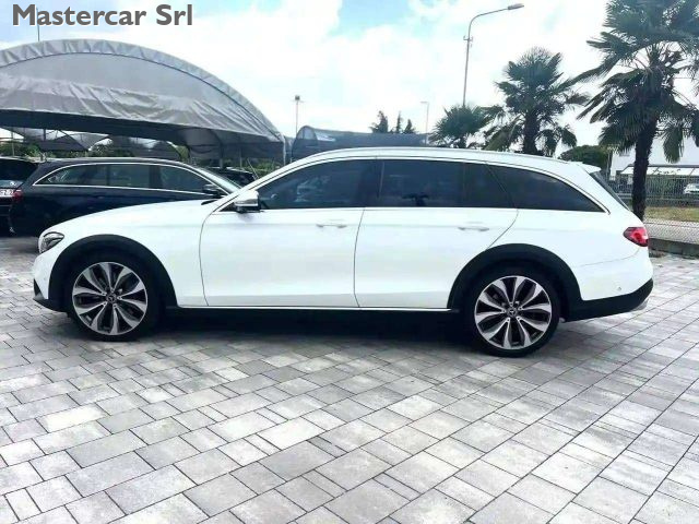 Mercedes-Benz E 400 E SW All-Terrain 400 d Premium 4matic Auto-FZ467RM - foto 2 di 4