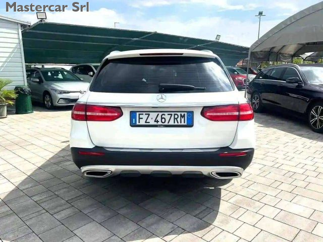 Mercedes-Benz E 400 E SW All-Terrain 400 d Premium 4matic Auto-FZ467RM - foto 3 di 4