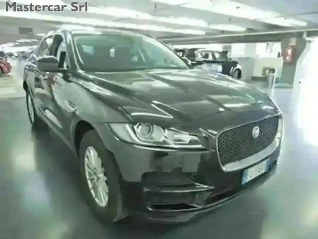 Jaguar F-Pace F-Pace 2.0d i4 Pure awd 180cv - FL778XY - foto 3 di 4