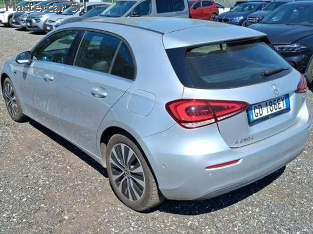 Mercedes-Benz A 250 Classe A e eq-power Business Extra auto - GD186EY - foto 4 di 4