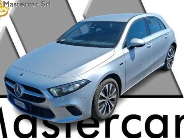 Mercedes-Benz A 250 Classe A e eq-power Business Extra auto - GD186EY usato a BASILIANO