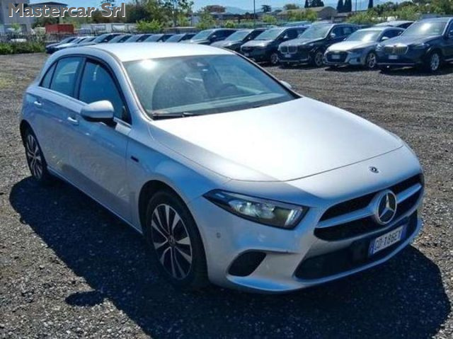 Mercedes-Benz A 250 Classe A e eq-power Business Extra auto - GD186EY - foto 3 di 4