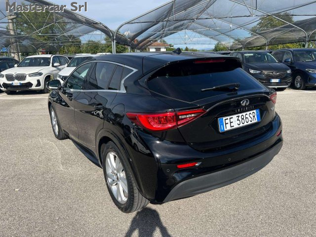 Infiniti Q30 Q30 1.5d Business Executive 109cv dct - FE386SR - foto 3 di 4