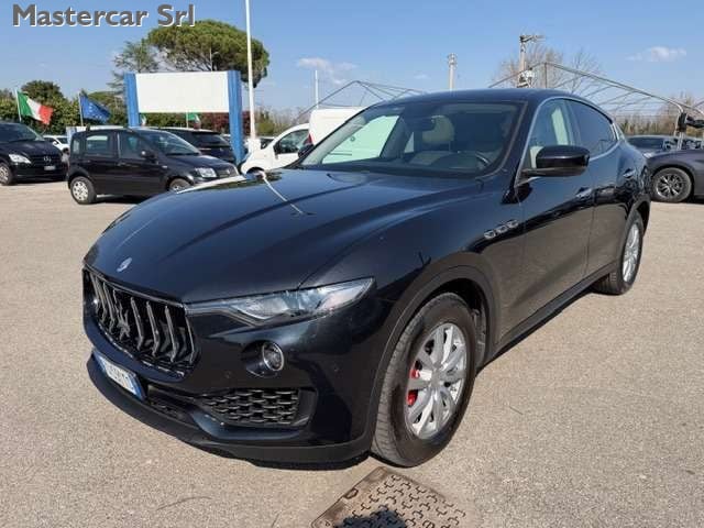Maserati Levante Levante 3.0 V6 250cv auto - FG551TC usato a BASILIANO