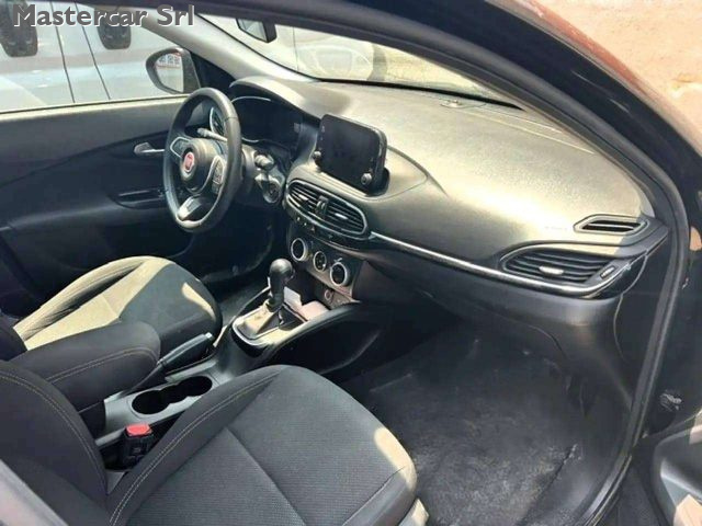 Fiat Tipo Tipo 5 porte 5p 1.5 t4 hybrid City Life130cv dct - - foto 4 di 5