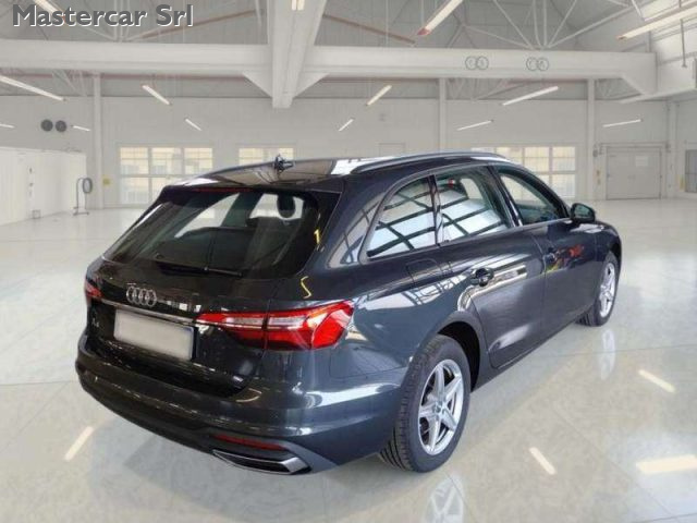 Audi A4 A4 Avant 2.0 tdi Business 163cv s-tronic automatic - foto 2 di 10