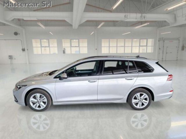 Volkswagen Golf Variant Golf VIII Variant 2.0 tdi Life 115cv dsg - GJ195YP - foto 2 di 9
