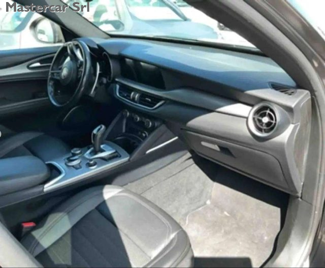 Alfa Romeo Stelvio 2.2 TD 190 CV Sprint AT8 Q4 - GH945YR - foto 3 di 3