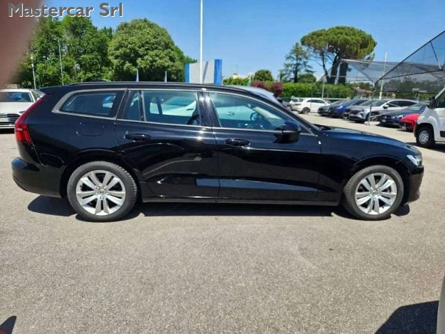 Volvo V60 V60 2.0 b3 Momentum N1 auto 7m - GH345PR - foto 4 di 4