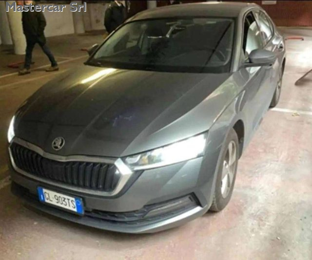 Skoda Octavia Octavia Wagon 1.0 e-tec Executive dsg - GL903TS - foto 2 di 3