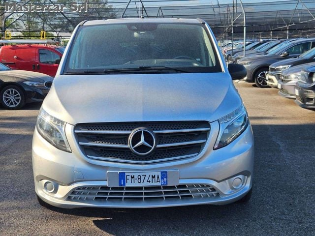 Mercedes-Benz Vito D 4X4 EXTRALONG 8 POSTI - FM874MA, del 2018, 274.000 km, in vendita a Basiliano (UD)