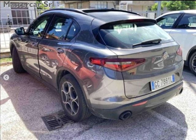 Alfa Romeo Stelvio 2.2 TD 190 CV Sprint AT8 Q4 - GC788YL - foto 2 di 4