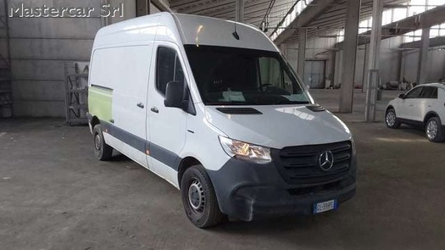 Mercedes-Benz Sprinter eSprinter - 4 batterie tg : GL399PL - foto 3 di 4