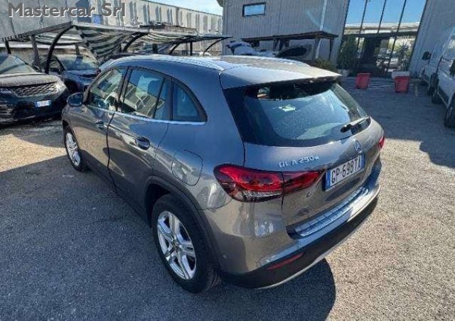 Mercedes-Benz GLA 250 GLA e phev (eq-power) Business Extra auto - GP698T - foto 4 di 4