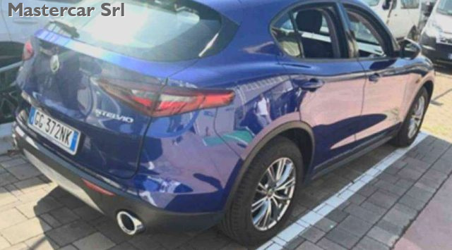 Alfa Romeo Stelvio 2.2 Turbo Diesel 190CV Business AT8 Q4 - GG372NK - foto 2 di 3
