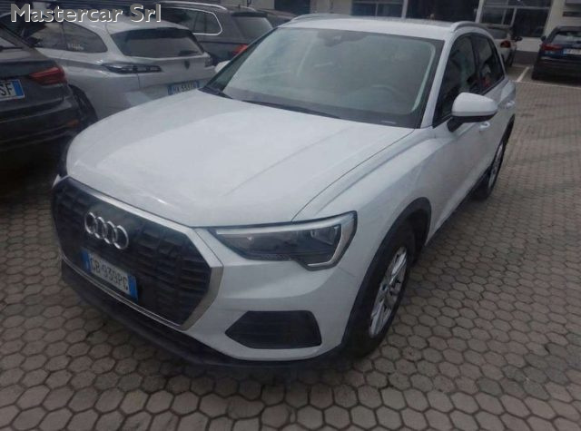 Audi Q3 Q3 40 2.0 tdi Business quattro 190cv s-tronic - GB - foto 2 di 4