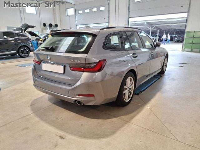 BMW 318 G21 Touring 318d 150cv Touring mhev 48V auto - GL4 - foto 2 di 4