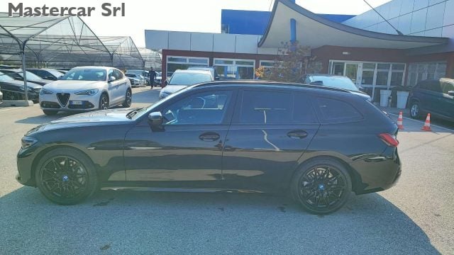 BMW 330 Serie 3 G21 2019 Touring 330d Touring xdrive Mspor - foto 4 di 4