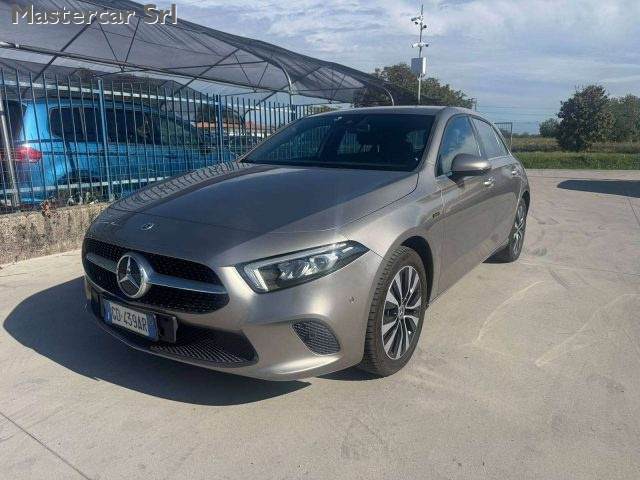 Mercedes-Benz A 250 Classe A 250 e phev (eq-power) Business auto tg : - foto 2 di 4