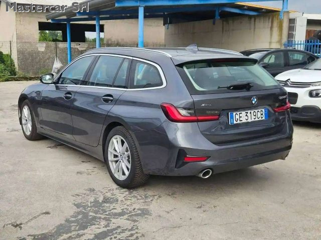 BMW 320 320d Touring xdrive Business Advant. auto - GE319C - foto 3 di 4