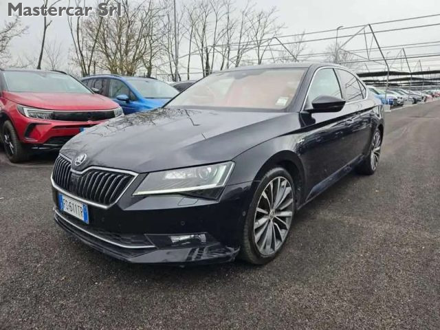 Skoda Superb Superb 2.0 tdi Laurin & Klement 140kw L&K FS611TR - foto 2 di 4