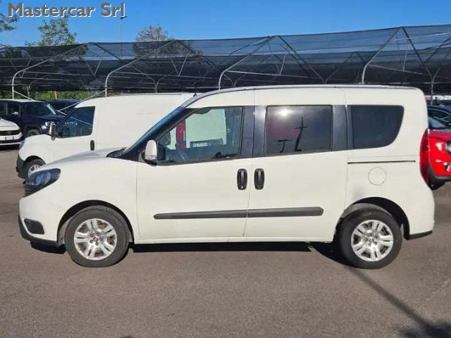 Fiat Doblo DOBLÒ COMBI 5 POSTI 1.6 MJT 105CV SX - FY266KH - foto 3 di 4