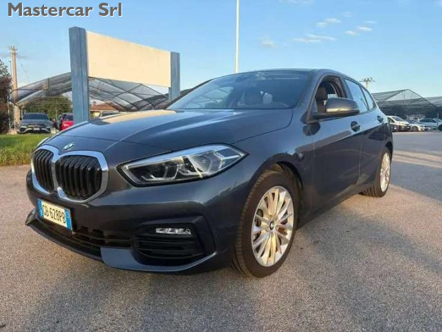 BMW 120 Serie 1 F40 120d xdrive Bus Adva auto GB628PB - foto 2 di 4