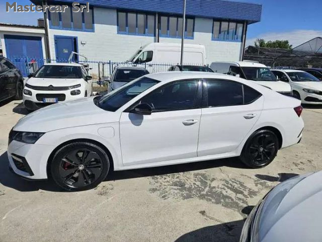 Skoda Octavia Octavia Berlina 1.4 tsi phev RS dsg - GE918SR - foto 3 di 4