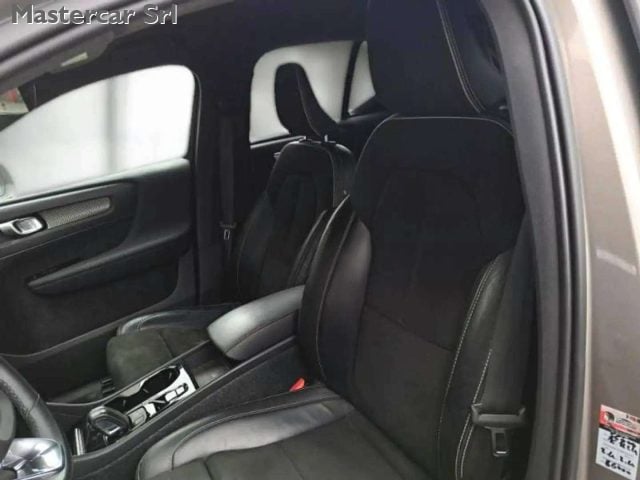 Volvo XC40 XC40 1.5 t5 phev R-design auto N1 - GH599JA - foto 4 di 4