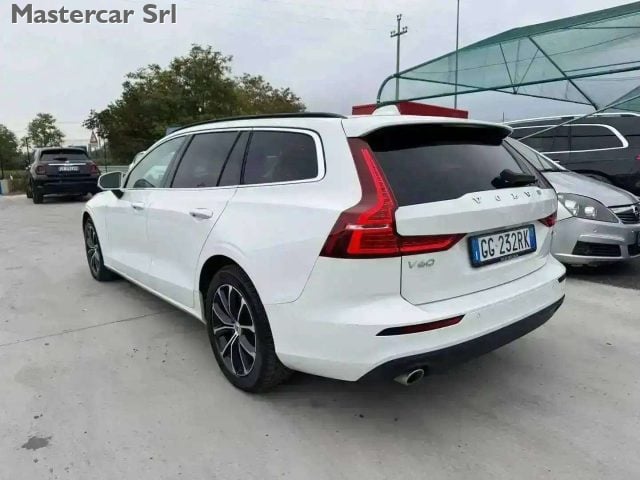 Volvo V60 2.0 b4 197cv Momentum BUSINESS PRO - GG232RK - foto 4 di 4