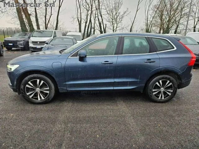 Volvo XC60 2.0 t8 Business Plus awd 303cv geartronic GA713NZ - foto 3 di 4