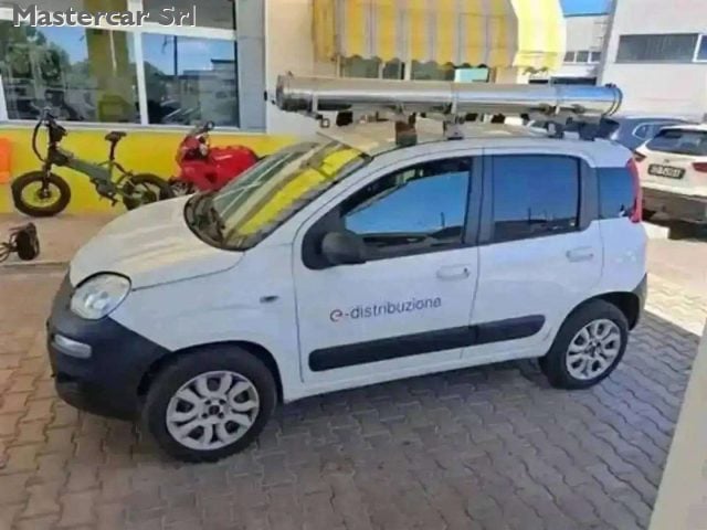 Fiat Panda 1.3 mjt 75cv VAN 4X4 2P N1 - EV824XB - foto 2 di 4