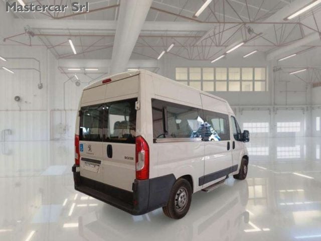 Peugeot Boxer BOXER ALLESTIMENTO DISABILI COMBI 333 L2H2 BLUEHDI - foto 4 di 4