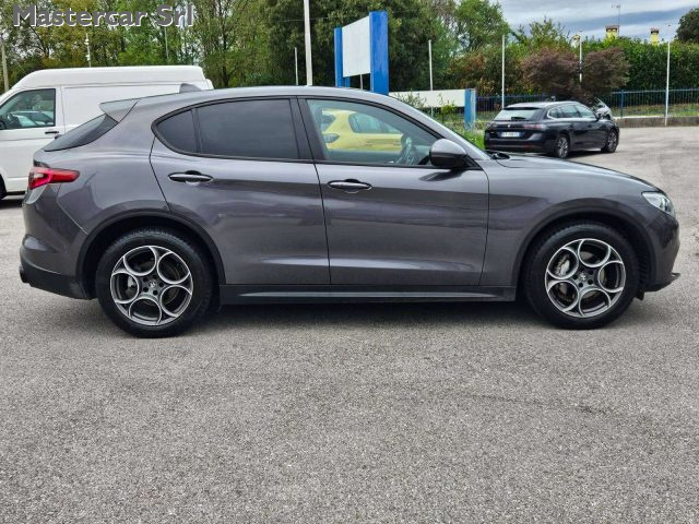 Alfa Romeo Stelvio 2.2 TD 190 CV Sprint AT8 Q4 - GH945YR - foto 4 di 4