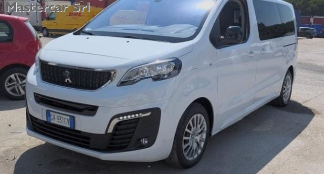 Peugeot Traveller E-TRAVELLER 75kWh 136cv Business Standard 9 posti, del 2024, 16.000 km, in vendita a Basiliano (UD)