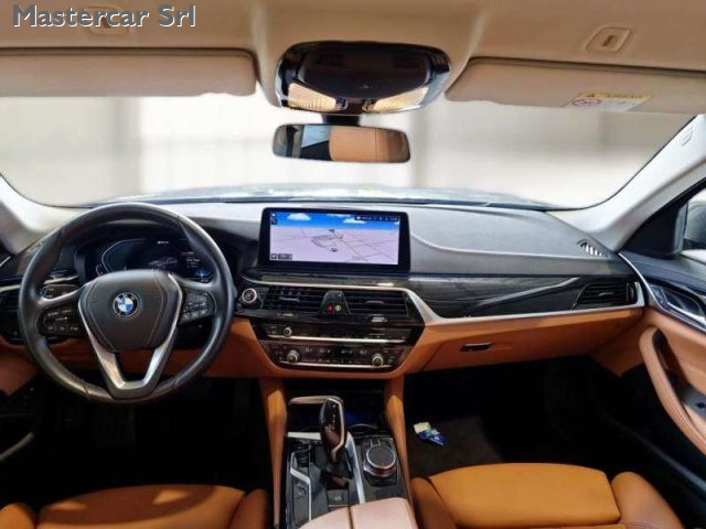 BMW 530 Serie 5 G31 Touring 530e ( PHEV ) Touring xdrive L - foto 4 di 4