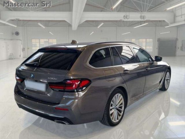 BMW 530 Serie 5 G31 Touring 530e ( PHEV ) Touring xdrive L - foto 3 di 4