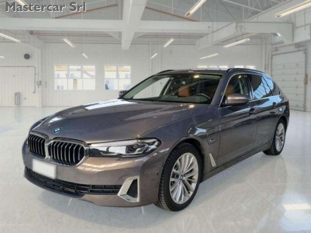 BMW 530 Serie 5 G31 Touring 530e ( PHEV ) Touring xdrive L - foto 2 di 4