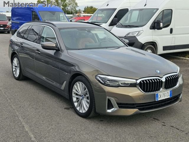 BMW 530 Serie 5 G31 Touring 530e ( PHEV ) Touring xdrive L - foto 3 di 4