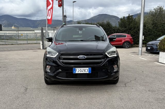 Ford Kuga 2.0 TDCI 150 CV S&S 4WD ST-Line - foto 2 di 4