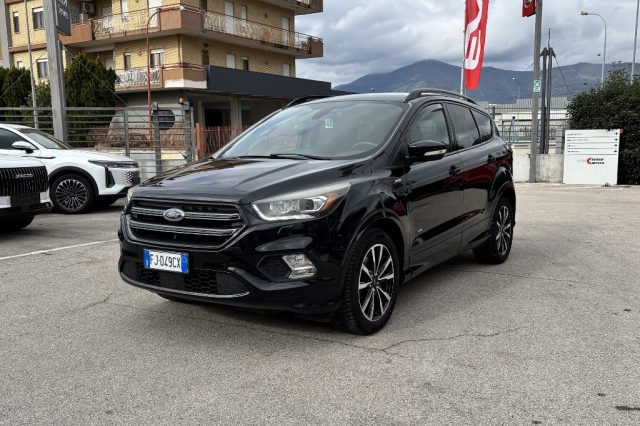 Ford Kuga 2.0 TDCI 150 CV S&S 4WD ST-Line - foto 3 di 4