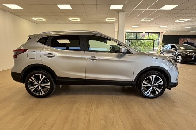 Nissan Qashqai 1.6 dCi 2WD N-Connecta DTC - foto 4 di 4