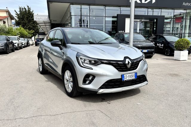 Renault Captur Plug-in Hybrid E-Tech 160 CV Intens usato a FONDI