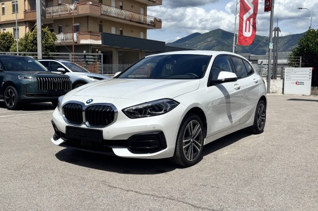 BMW 118 d MSport - foto 3 di 4