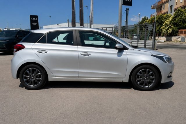 Hyundai i20 1.2 84 CV 5 porte Blackline - foto 4 di 4