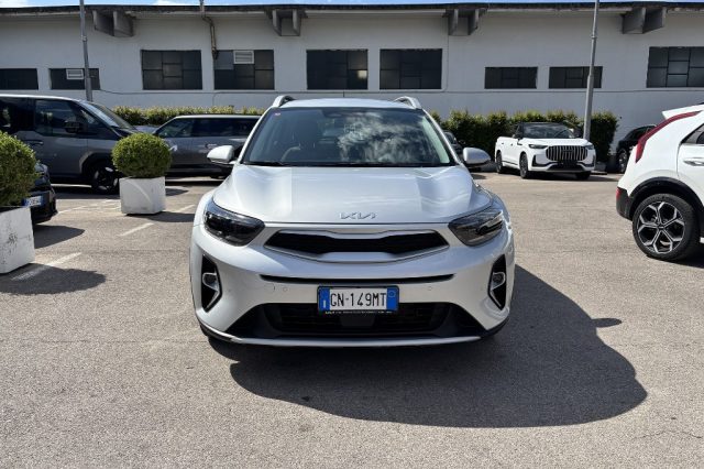 Kia Stonic 1.2 DPI Urban Special Edition - foto 2 di 4